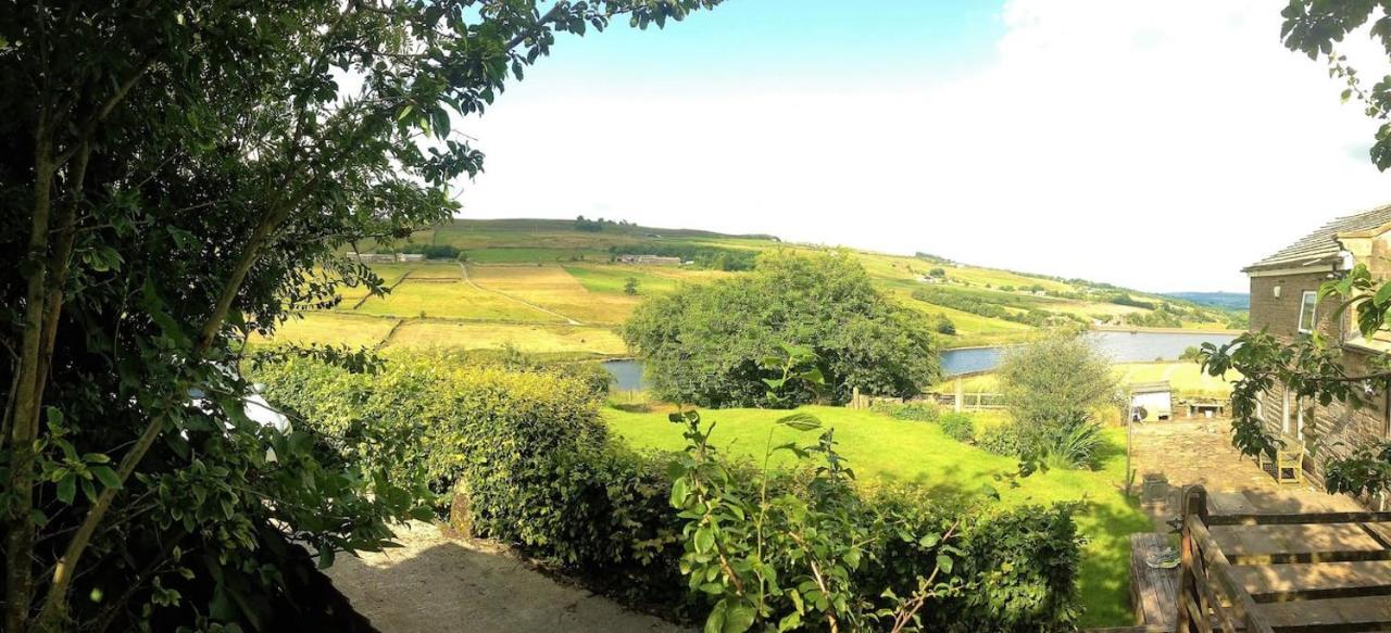 Bijou Cottage In Bronte Country With Wood-Burning Stove & Hot Tub Spa Haworth Exterior photo