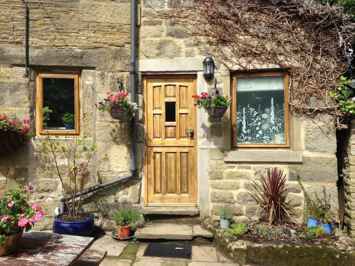 Bijou Cottage In Bronte Country With Wood-Burning Stove & Hot Tub Spa Haworth Exterior photo